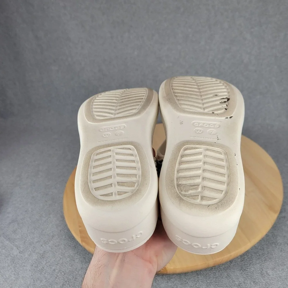 Crocs Monterey Shimmer Wedge Flip Flops Stucco White Metallic‎ Sandals Size 7